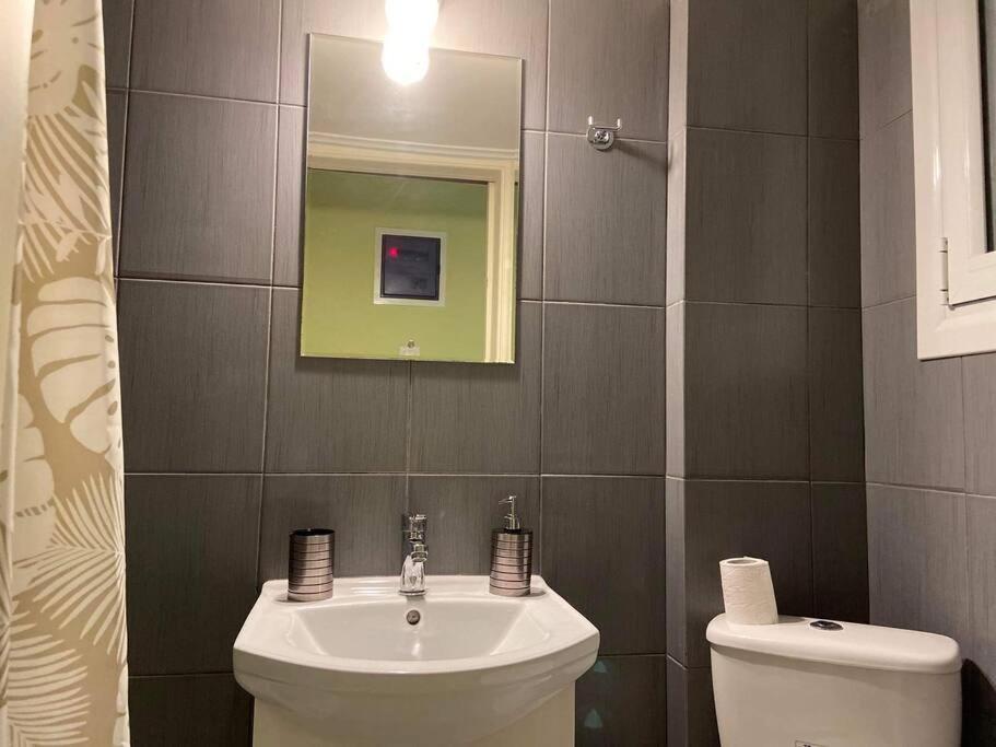 Cozy Apartment In The Heart Of Athens Ngoại thất bức ảnh